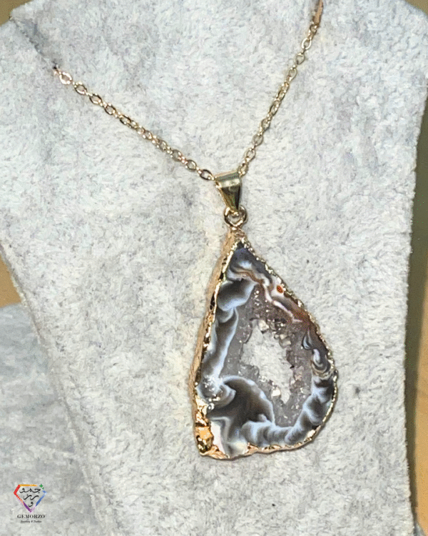 Irregular Natural Agate Geode Druzy Stone Pendant with Chain